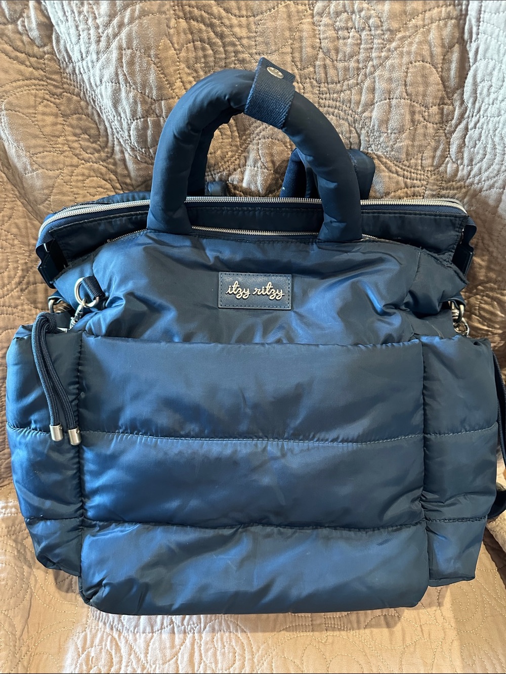 Itzy Ritzy Navy Quilted Diaper Bag Backpack/Shoulder Bag – Excellent Condition
